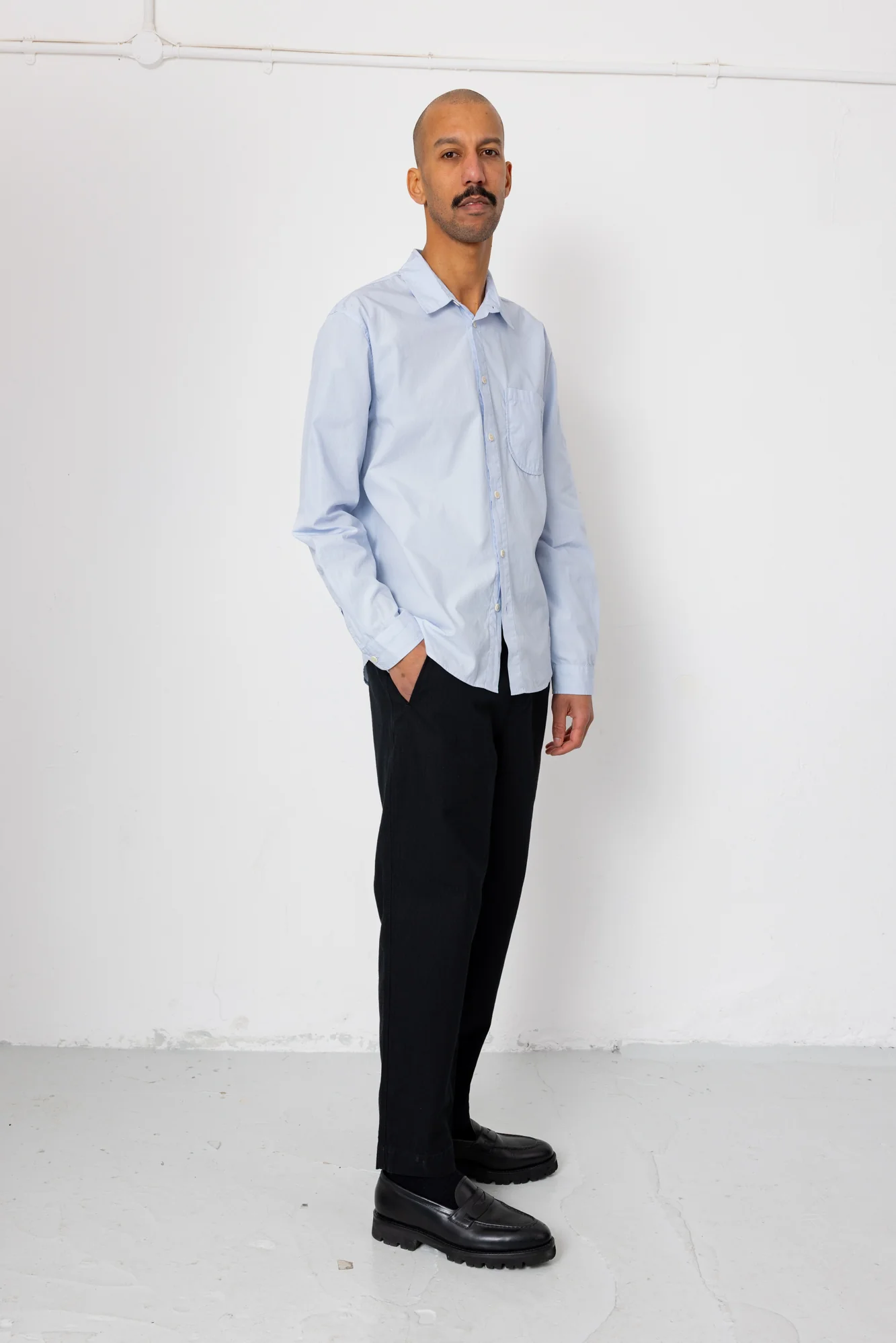 Curve Shirt - Light Blue - Image 9