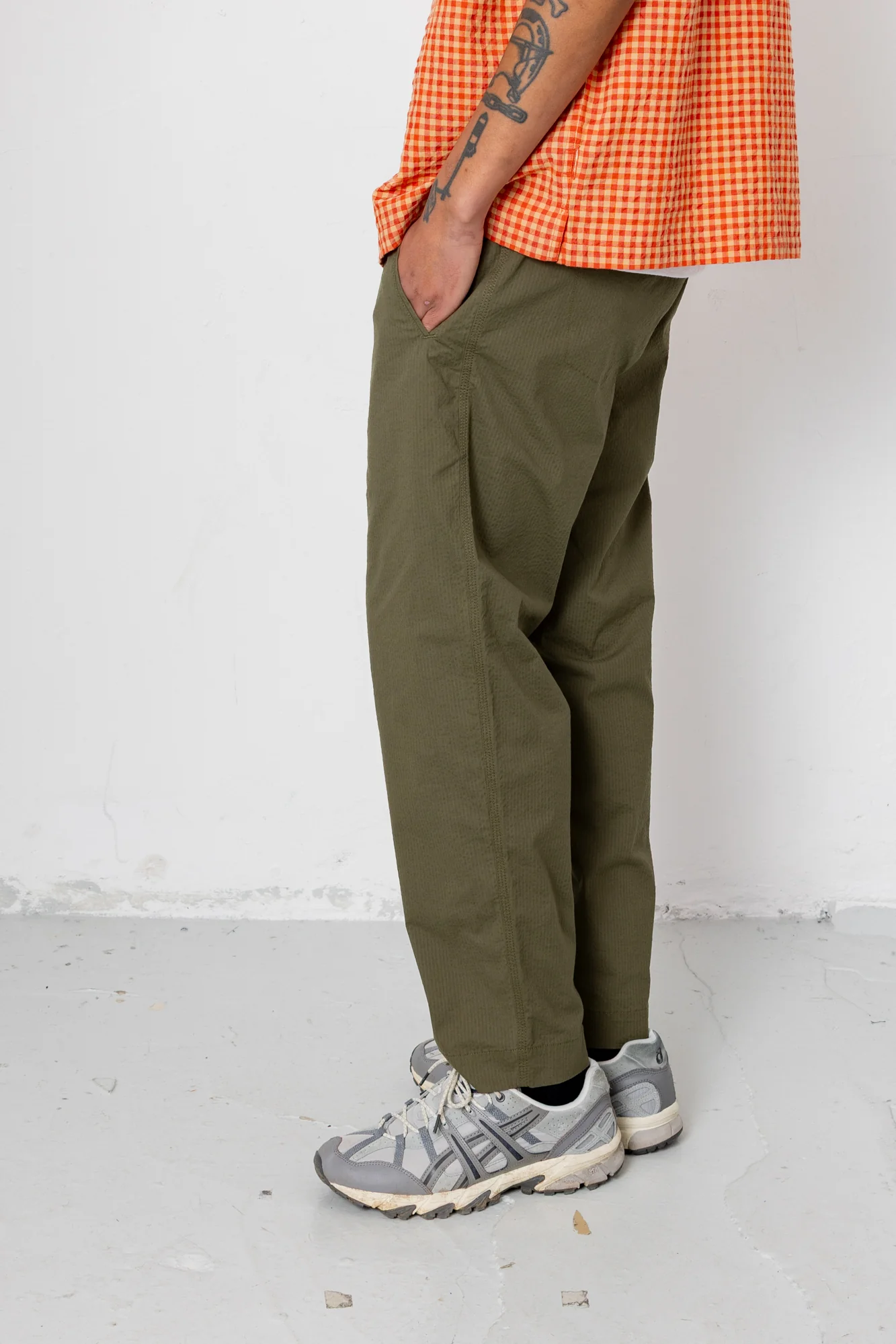 Drawcord Assembly Pant - Dark Olive Seersucker - Image 6