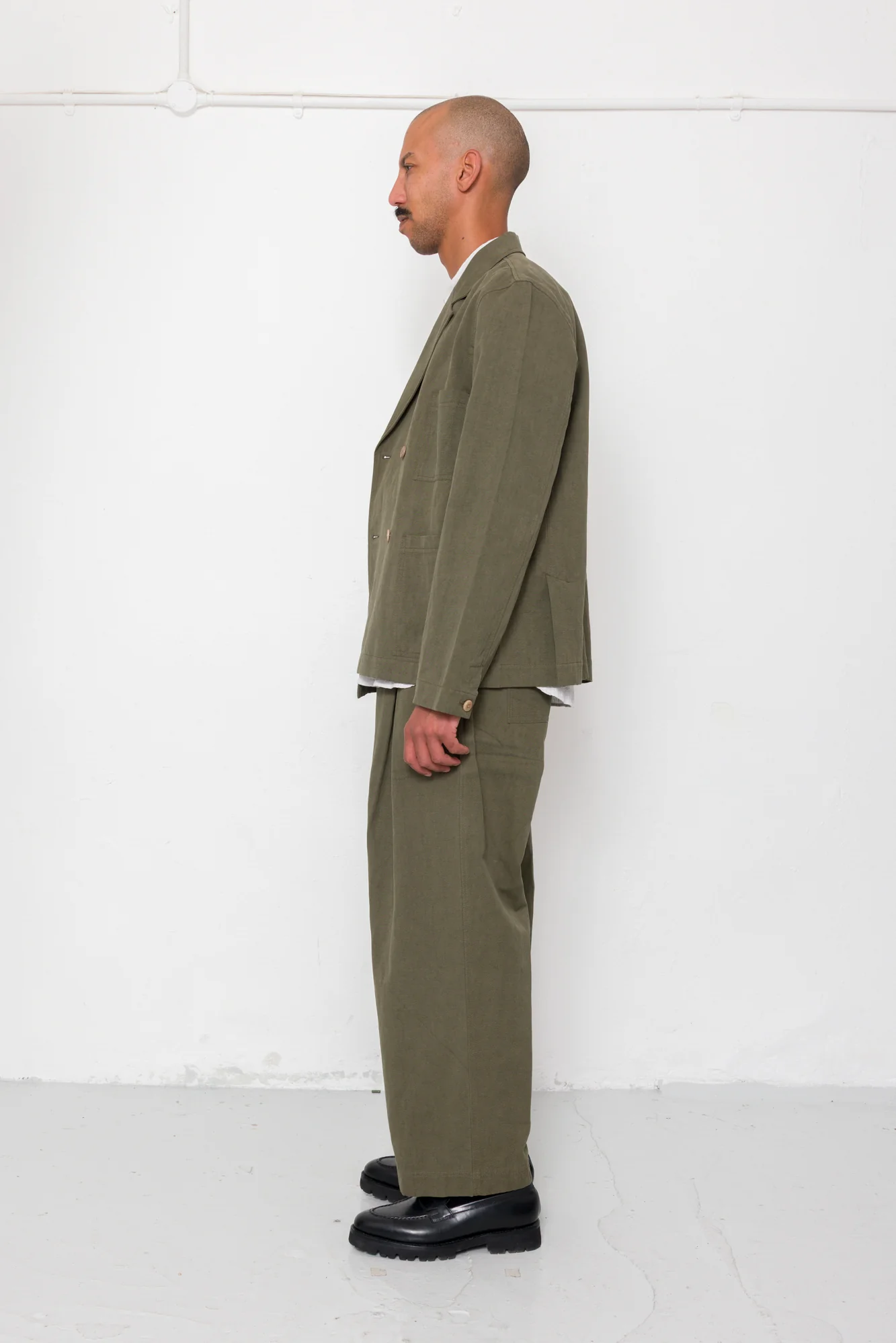 Easy Fit Trouser - Dark Olive Slub Linen - Image 5