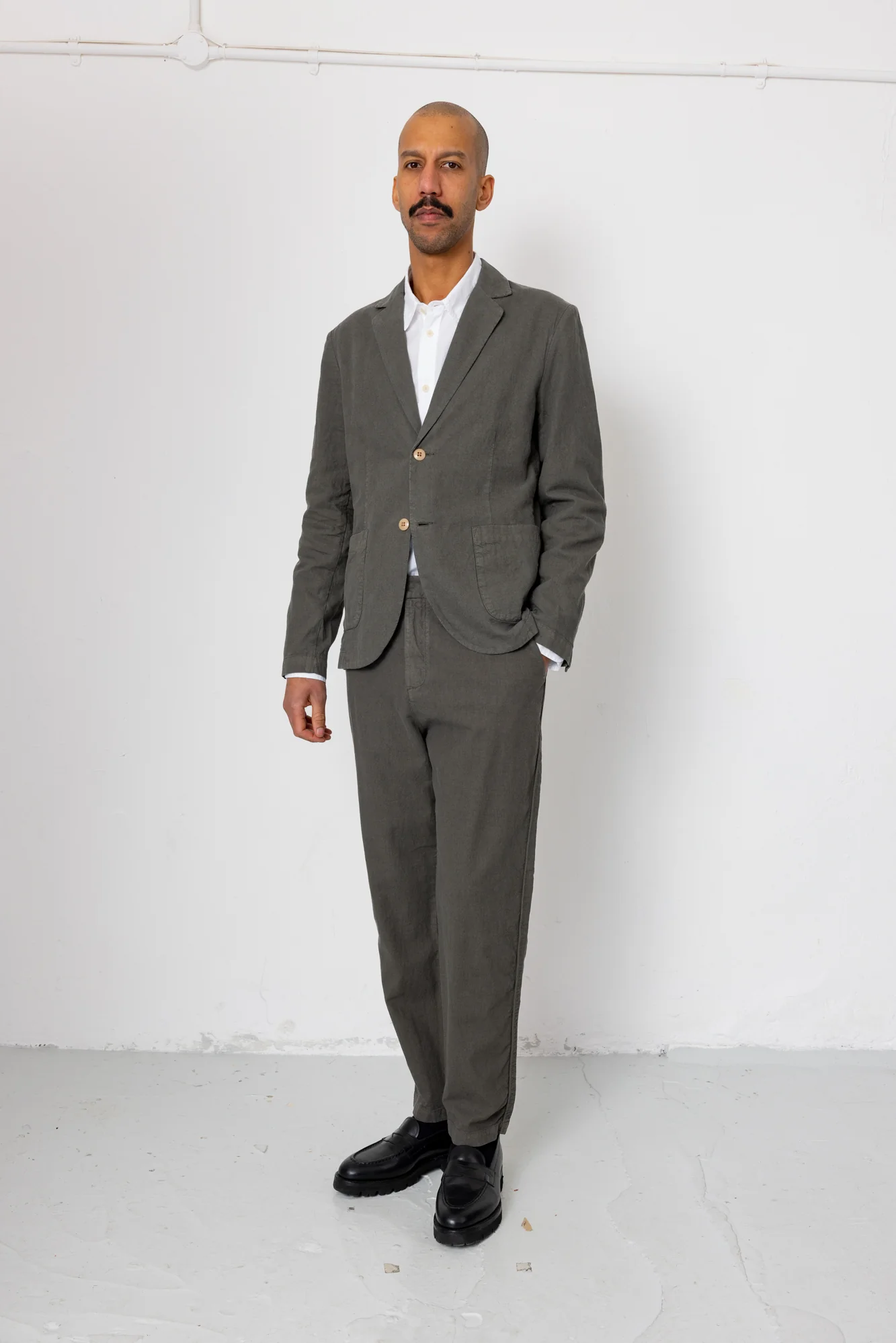 Fixed Waistband Cotton Linen Trouser - Dark Sage - Image 9