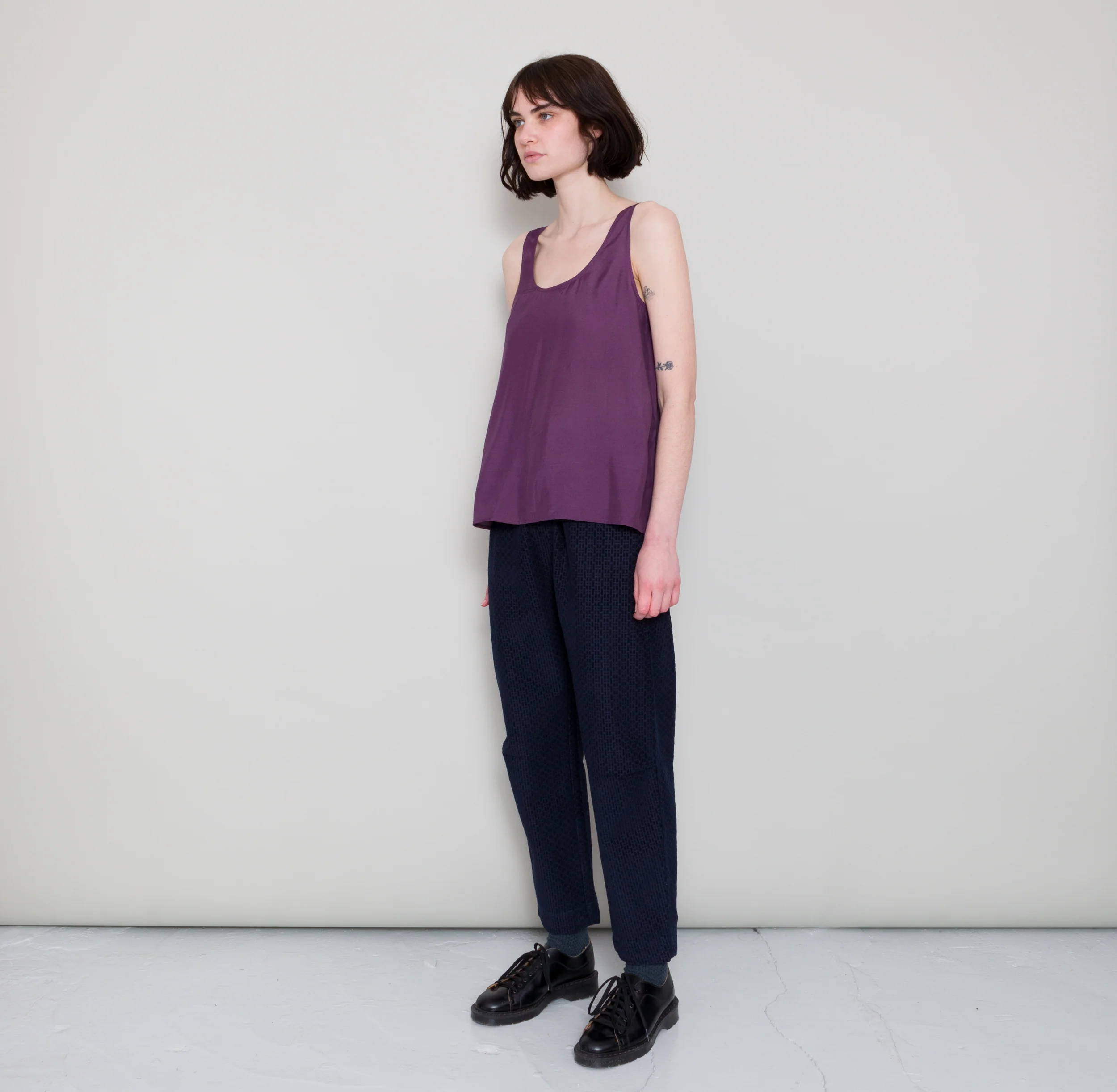 Scoop Back Vest - Wine - Image 8